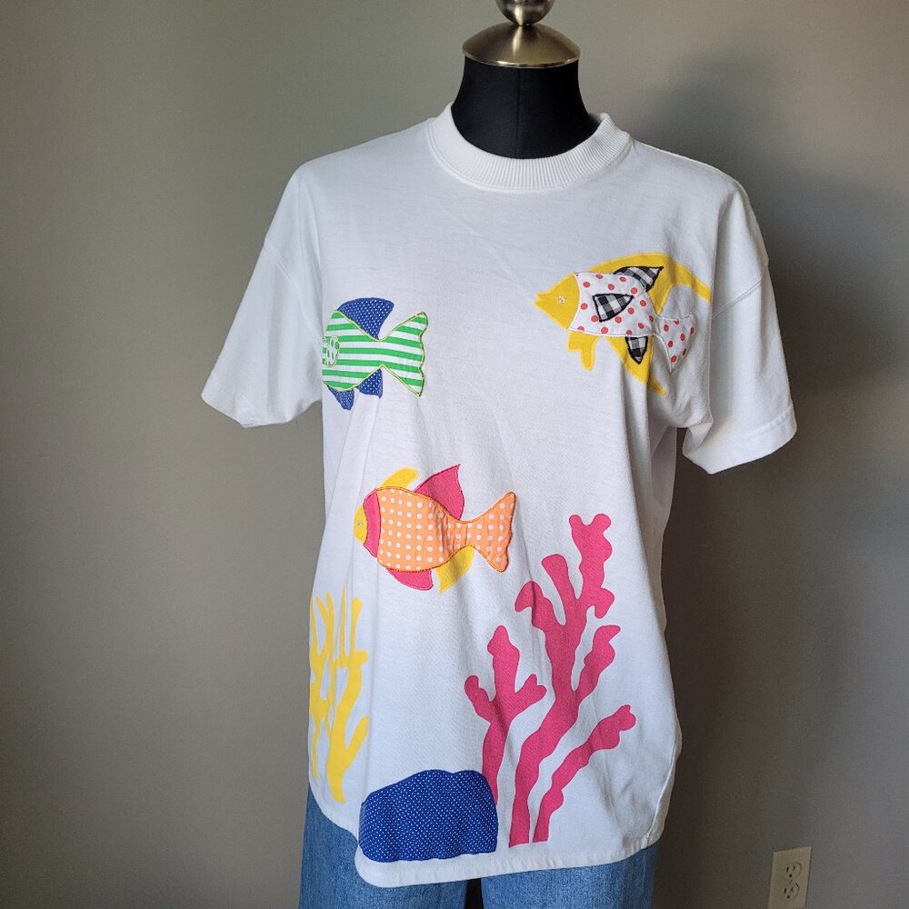 Vintage 80s fish applique Tee shirt